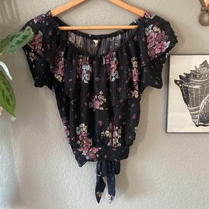 Vintage 70s Ruffle Crop Top